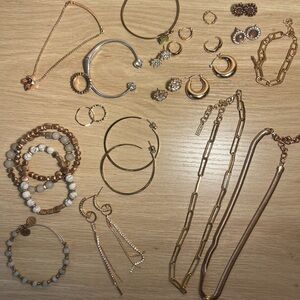 Elegant Gold and Silver Jewelry Set